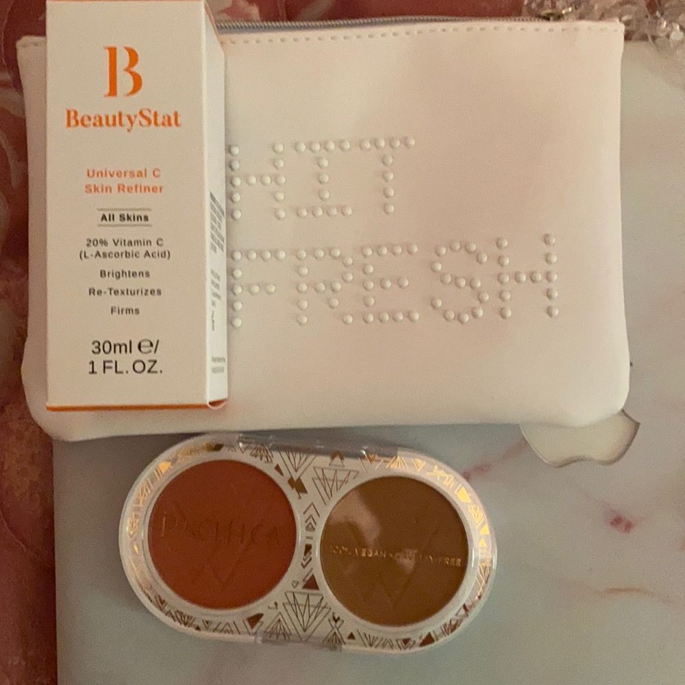 Make up bag blush bronzer bundle